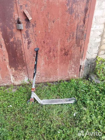 Трюковой самокат oxelo