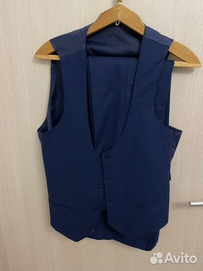 Костюм тройка мужской повседневный