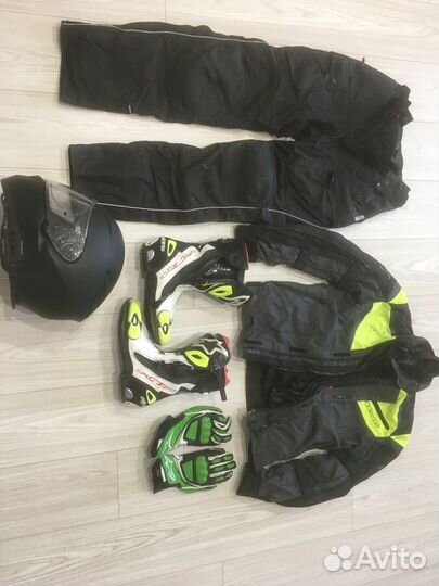 Костюм мотоциклиста