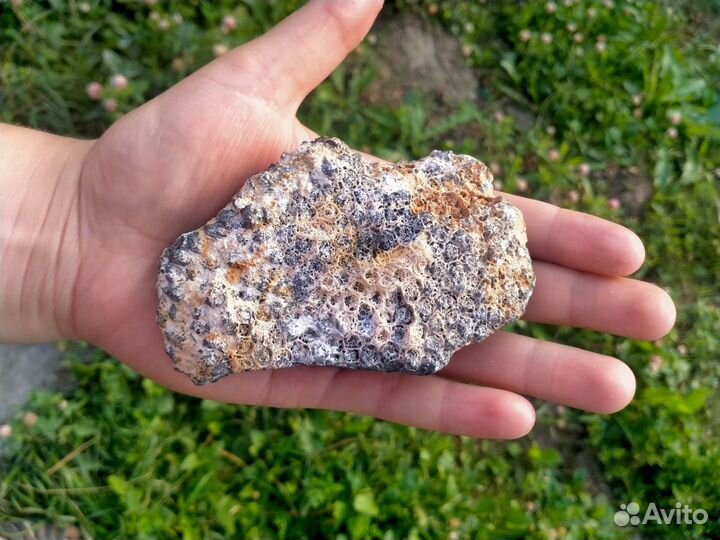 Камни и минералы