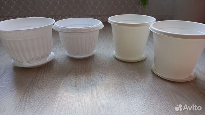 Цветочный горшок пластиковый