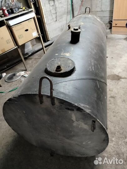 Бак стальной, железный
