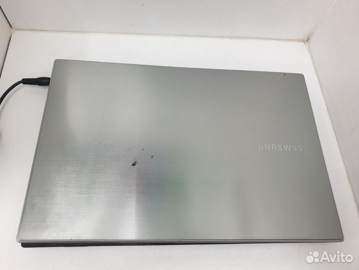 Ноутбук Samsung NP305V5A