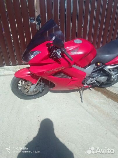 Мотоцикл Honda VFR 800