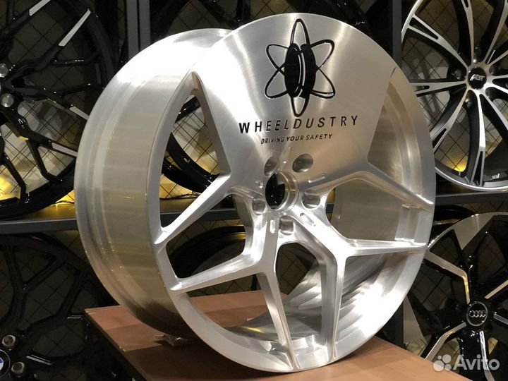 Кованые диски R22 для Audi Q7; Q8