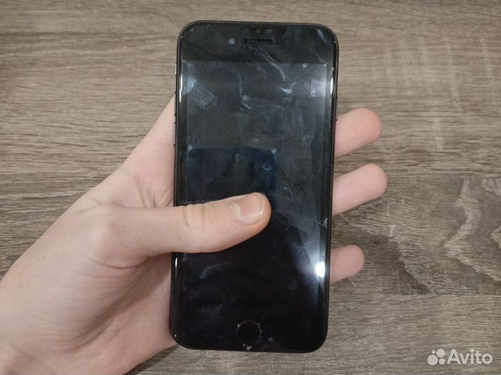 iPhone 7, 32 ГБ