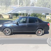 ВАЗ (LADA) Granta 1.6 MT, 2013, 189 500 км, с пробегом, цена 305 000 руб.