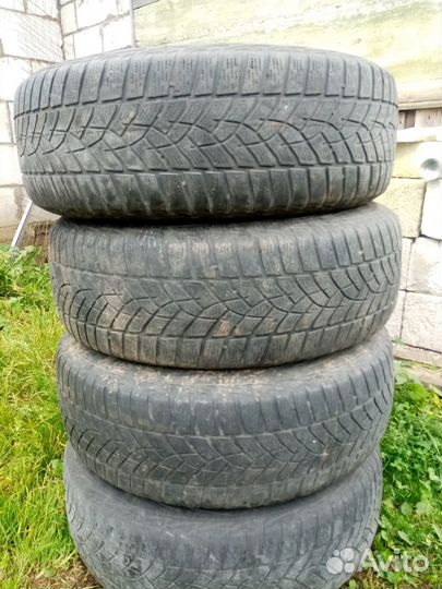 Goodyear UltraGrip 8 Performance 215/65 R16
