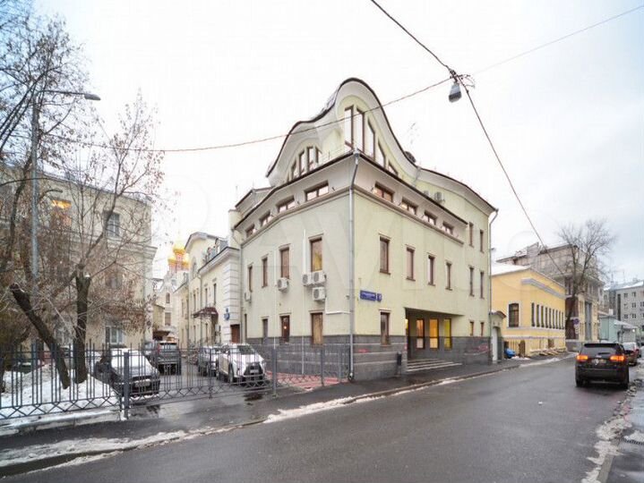 Здание, 1619 м²