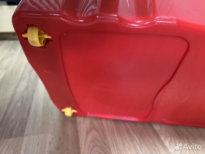 Ящик для игрушек на колесах