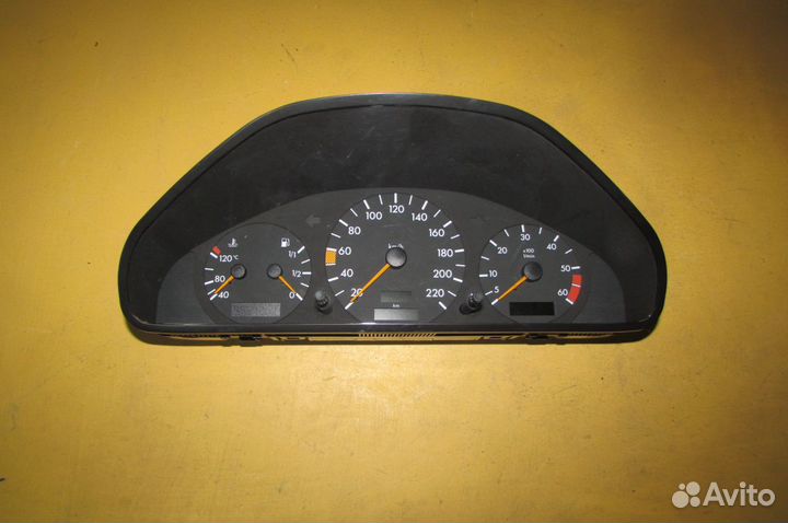 Панель приборов Mercedes W202 Дизель