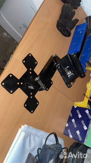 Крепление для телевизора на стену