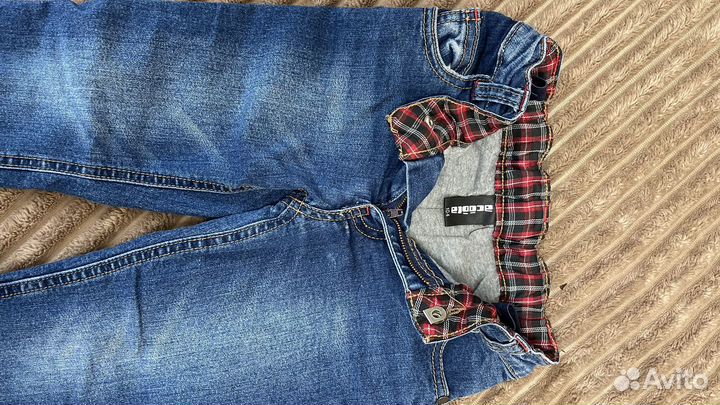 Джинсы на девочку 104