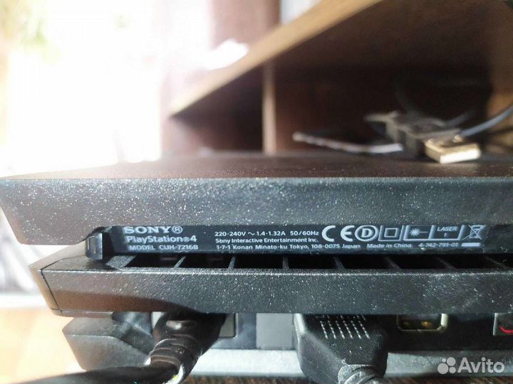 Игровая приставка ps4 pro 1tb с играми