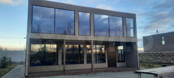 Коттедж 240 м² на участке 10 га