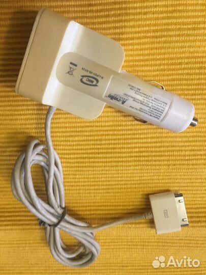 Зарядка автомобильная для iPhone