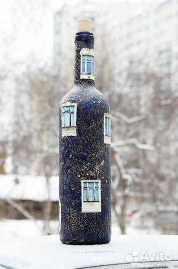 Ваза бутыль в декоре