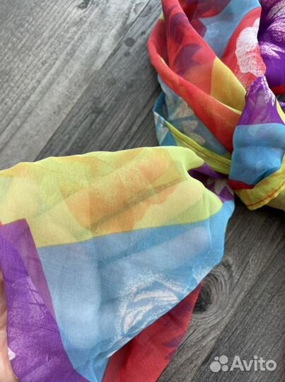 Женский платок (шарф)