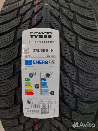 Nokian Tyres Hakkapeliitta R3 275/35 R19 и 245/40 R19