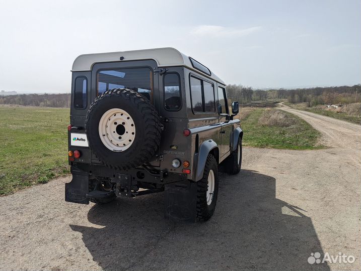 Land Rover Defender 2.5 МТ, 2002, 92 000 км