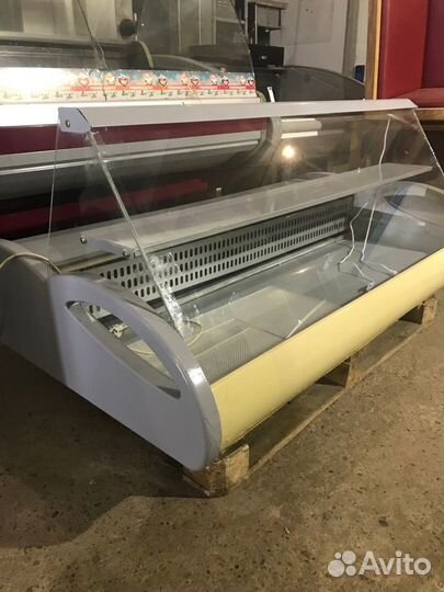 Холодильная витрина