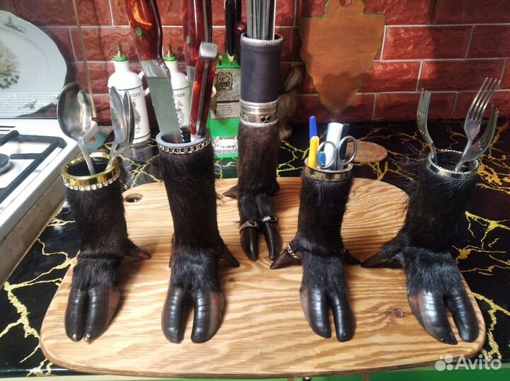 Подставка из копыта дикого кабана