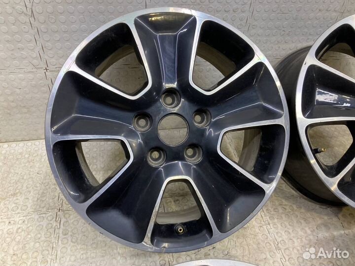 Комплект литых дисков R16 Renault Duster 2010