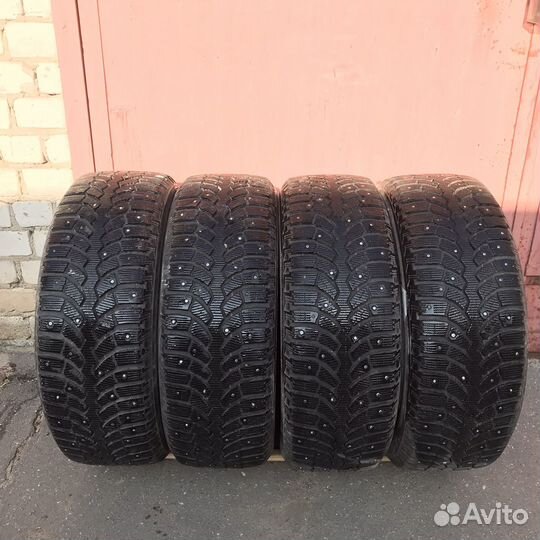 Bridgestone Blizzak Spike-01 235/60 R18 107T