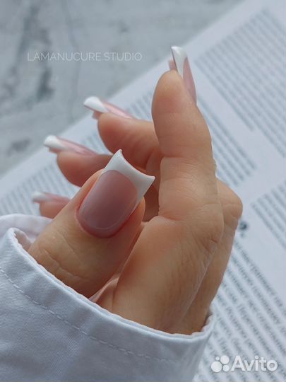 Мастер маникюра, педикюра