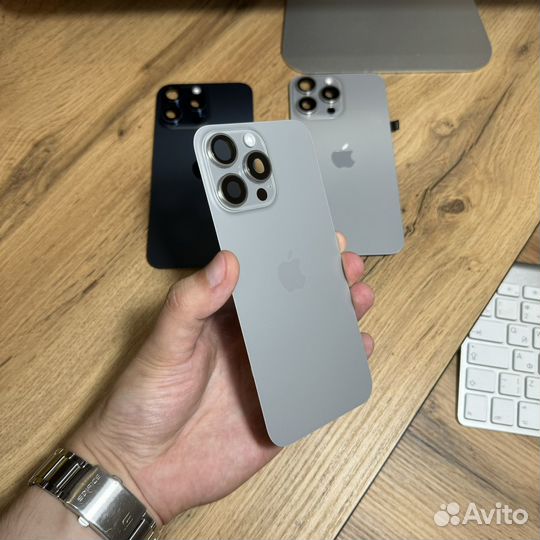 Задняя крышка iPhone 15 Pro Max