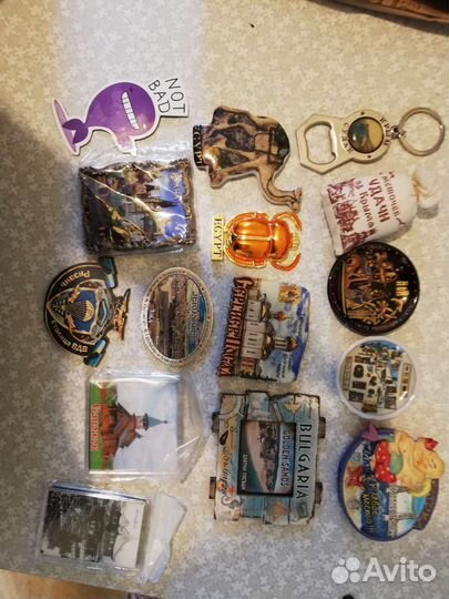 Сувениры, значки, магниты, музыка ветра,пепельница