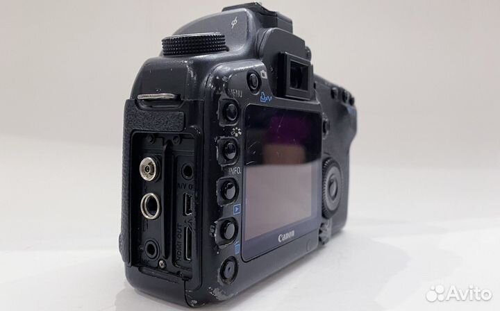 Камера Canon EOS 5D Mark II