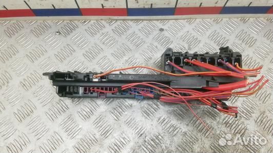 Блок предохранителей BMW 5 E60/E61 (5BL11M101)