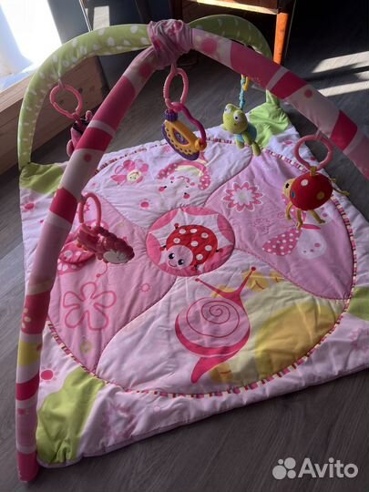 Развивающий детский коврик с игрушками