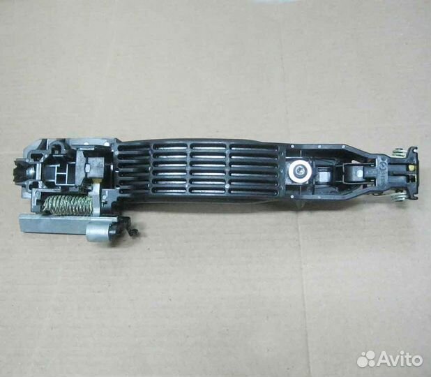 Ручка двери задней прав. наруж. Mazda 3