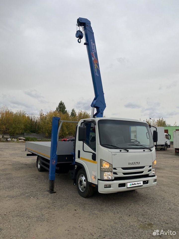 Isuzu NPR75L-H с КМУ, 2020