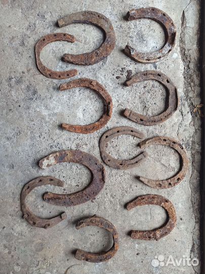 Подковы старинные, 11 штук