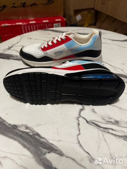 Кроссовки мужские