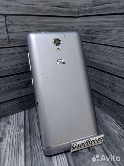 ZTE Blade A510 (белый экран)