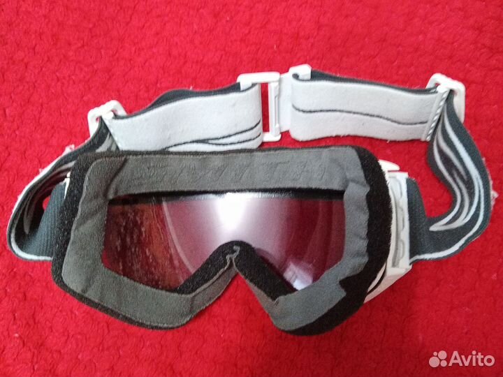 Горнолыжные очки