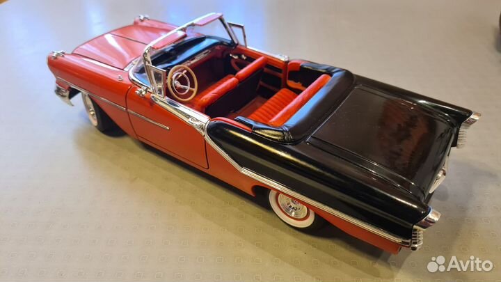 Коллекционная модель 1/18