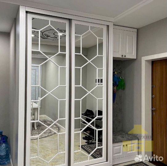 Шкаф распашной