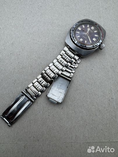 Часы восток амфибия бочка СССР в ремонт