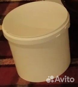 Пластиковые контейнеры,бутылки, банки, ведерки