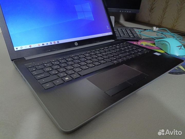 HP- 15.6 Fhd, i5-8250u, mx110, 10ddr4, ssd+hdd