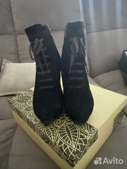 Ботинки женские зимние 40