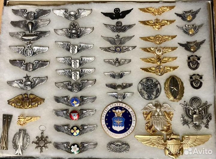 Кокарды шевроны бейджи знаки различия