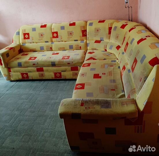 Угловой диван