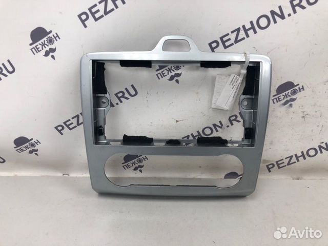 Рамка магнитолы Ford Focus кабриолет 2.0 2007