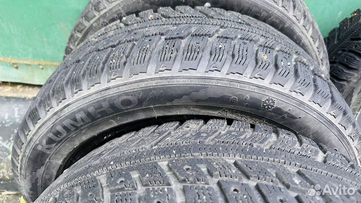 Kumho I'Zen KW22 215/55 R17 98T